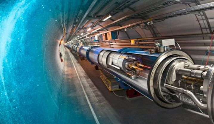 CERN, the leader in science and technology, provides a unique opportunity for IT students 