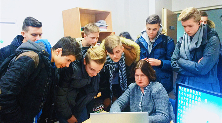 VGTU inžinerijos licėjaus moksleiviai lankėsi Verslo vadybos fakultete