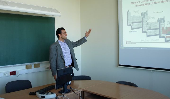 Professor from the University of Rochester in the USA visited VGTU