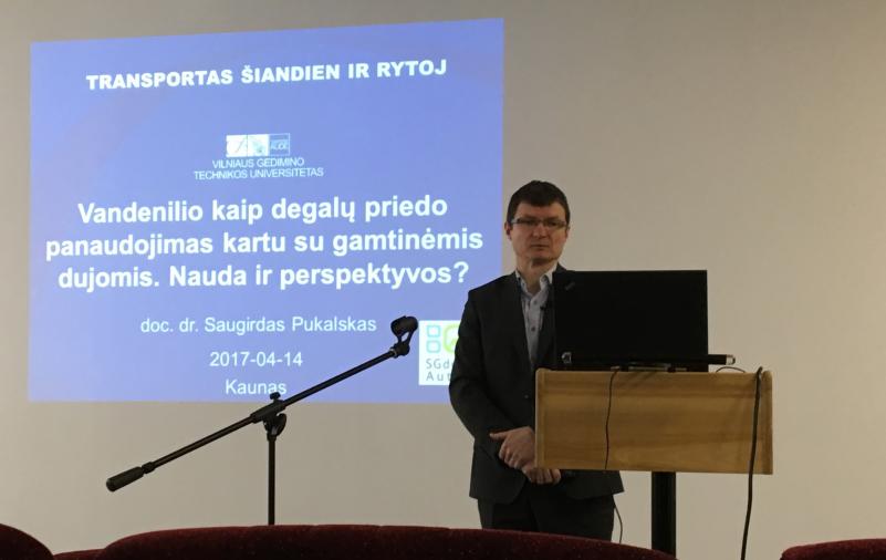 TIF mokslininkai dalyvavo Lietuvos energetikos instituto inicijuotoje diskusijoje - „Transportas šiandien ir rytoj“