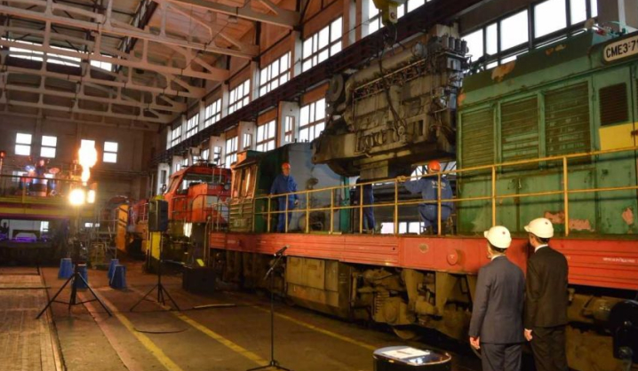 Lietuviai gamins suskystintomis gamtinėmis dujomis varomą lokomotyvą