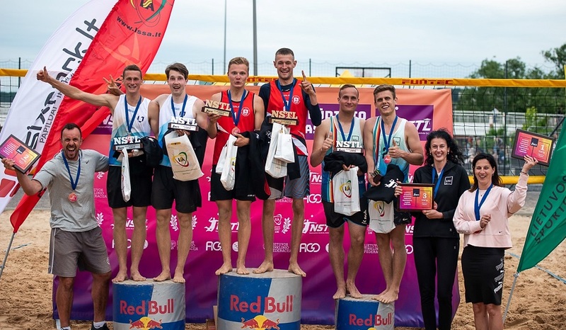 VILNIUS TECH komanda NSTL paplūdimio tinklinio čempionate iškovojo II-osios vietos medalį