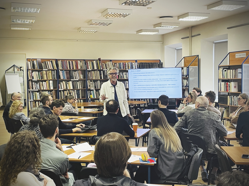 Prof. dr. Edmondas Saliklis: „Kaip dirbtinis intelektas gali padėti,  o kartais ir mesti iššūkį žmogaus kūrybinei dvasiai?“ 