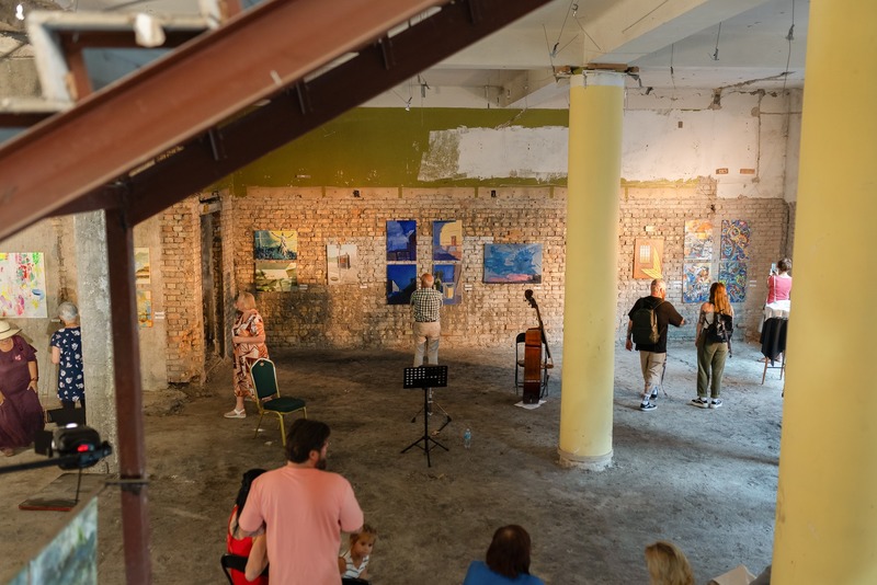 Docentė Lilija Puipienė pristatė kūrybą parodoje Šiauliuose