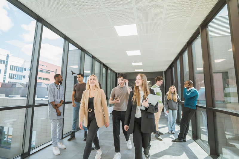 „Profitus“ lektoriaus Justino Sacevičiaus vizitas: dvi paskaitos apie finansų valdymą