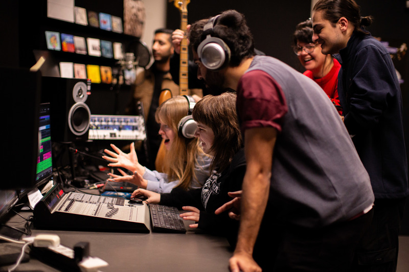 KIF pristato naują Medijų kūrybos ir skaitmeninių technologijų studijų programą