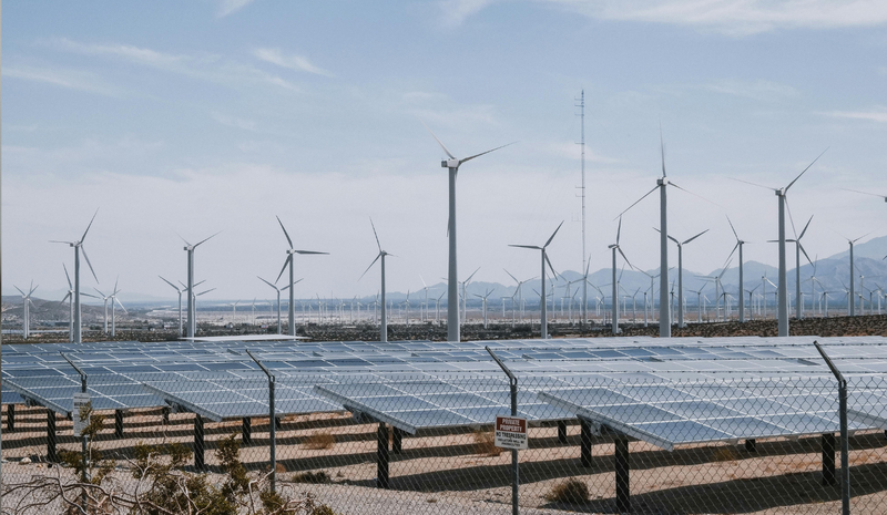 Mokslininkas – apie saulės energetikos bumą: tai slepia augančią atliekų krizę, kuriai Europa nepasiruošusi