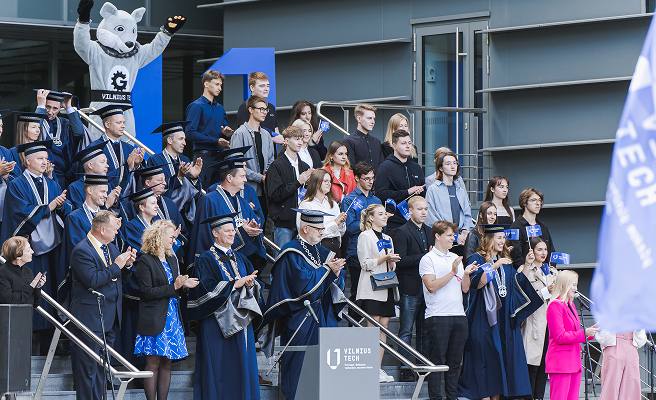 Žmonės apdovanojimų ceremonijoje