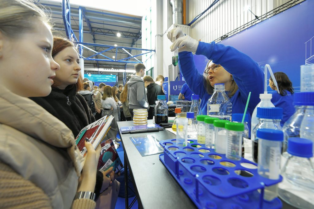 Tyrimų demonstracija studijų parodoje