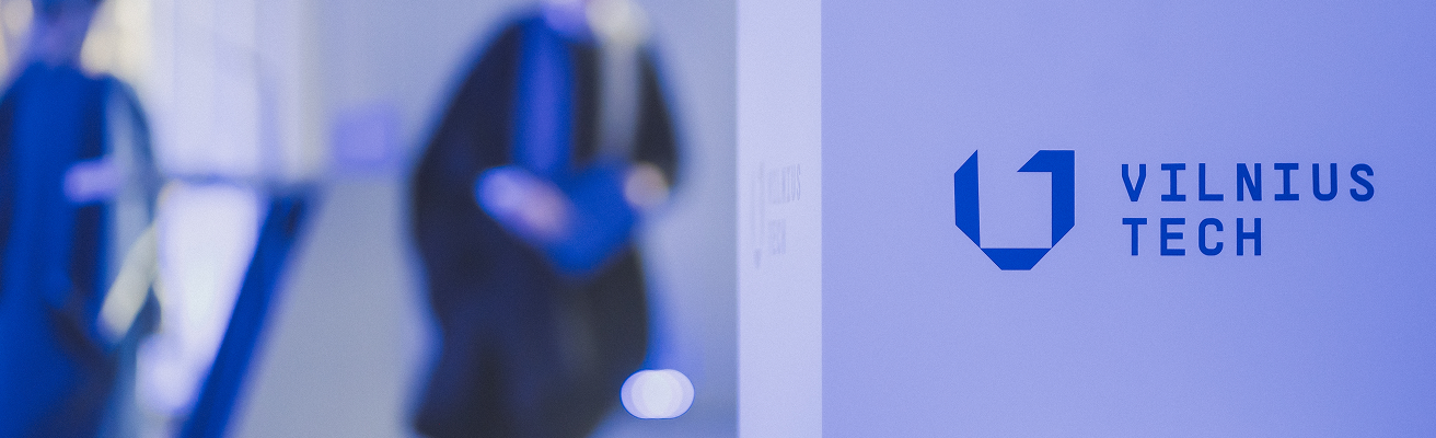 VILNIUS TECH užrašas diplomų teikimo ceremonijoje