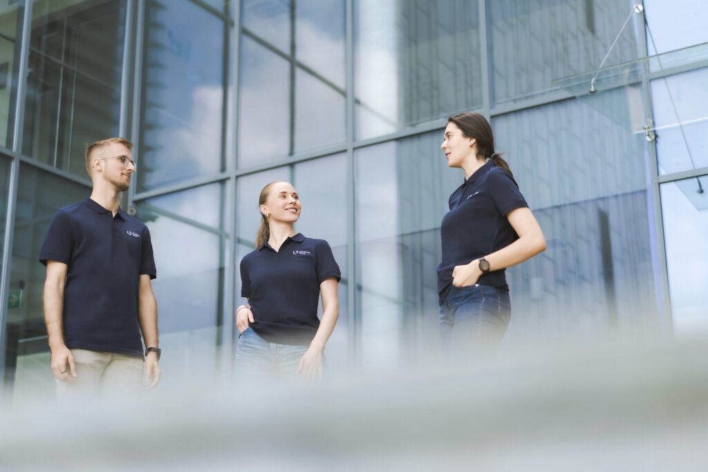 Studentai su atributika