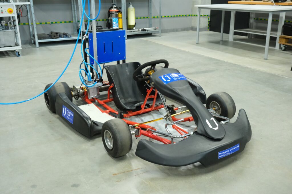 Transporto inžinerijos fakulteto Pneumatinis kartingas