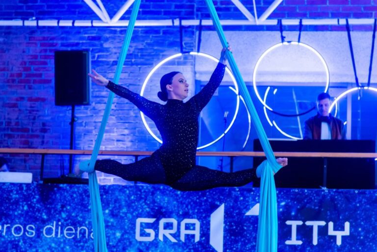 Akrobatikos pasirodymas