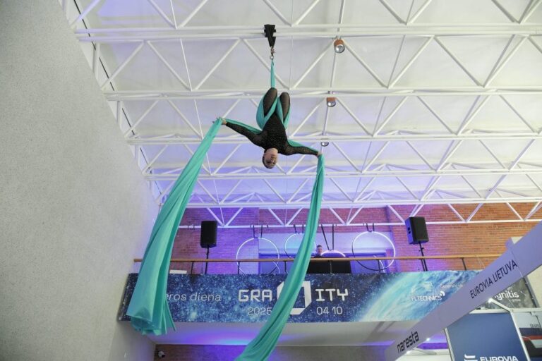 Akrobatinis pasirodymas