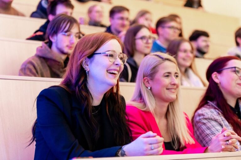 Žmonės auditorijoje