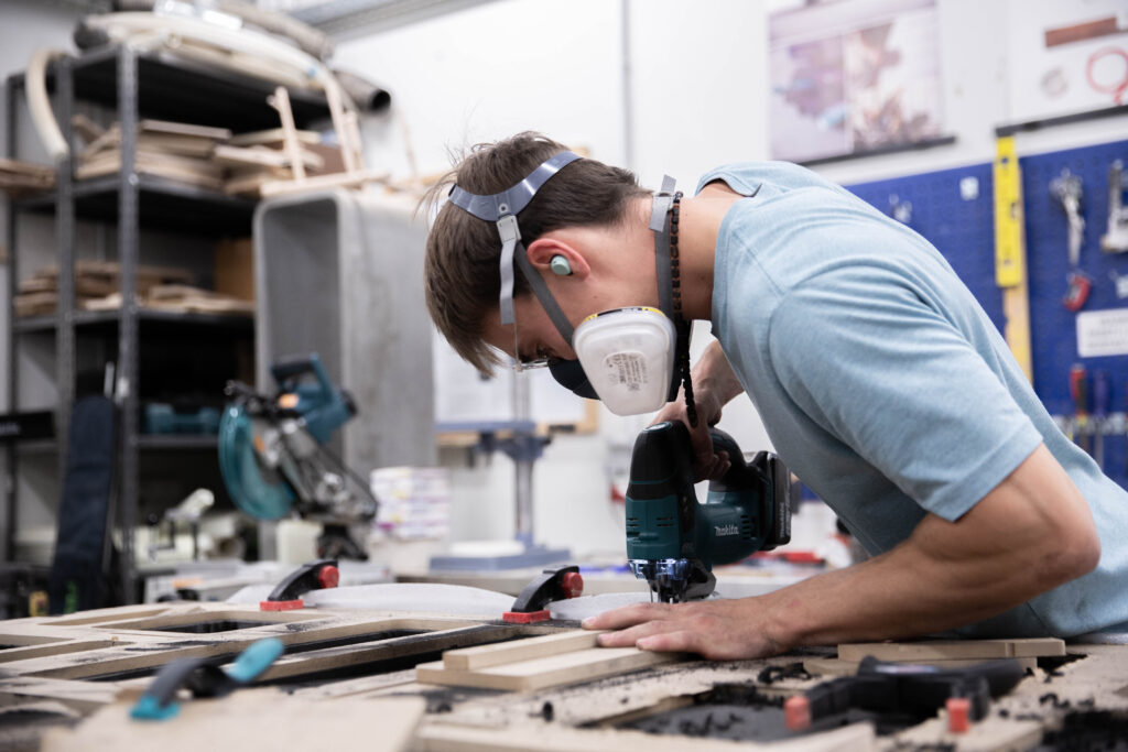 LinkMenų fabriko medžio dirbtuvės