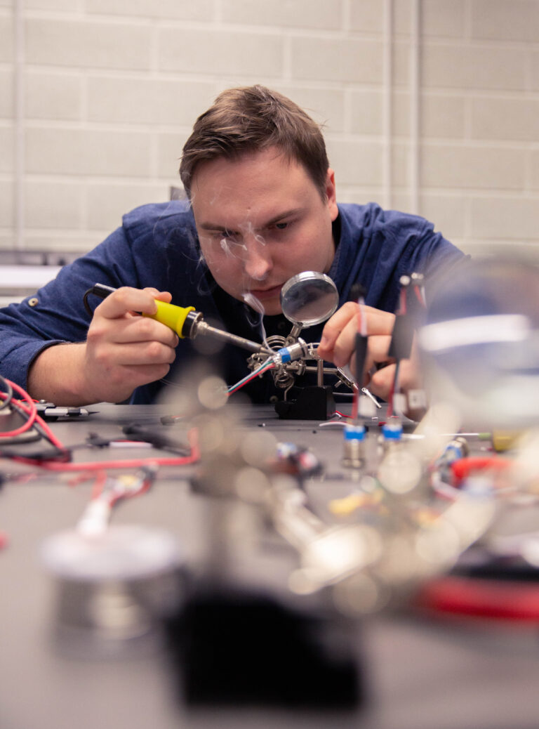 LinkMenų fabriko dirbtuvės