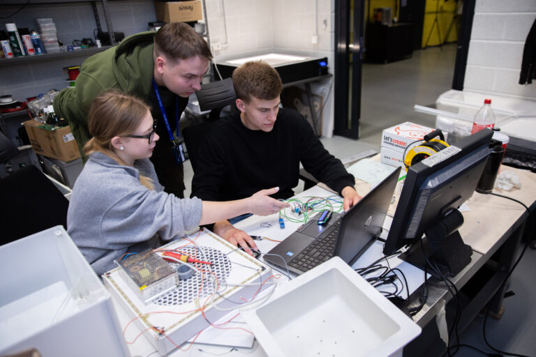 Studentai LinkMenų dirbtuvėse