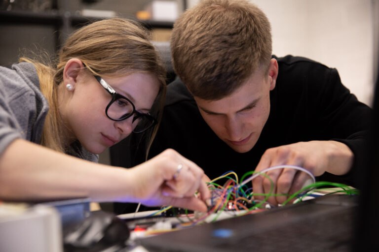 Studentai LinkMenų dirbtuvėse