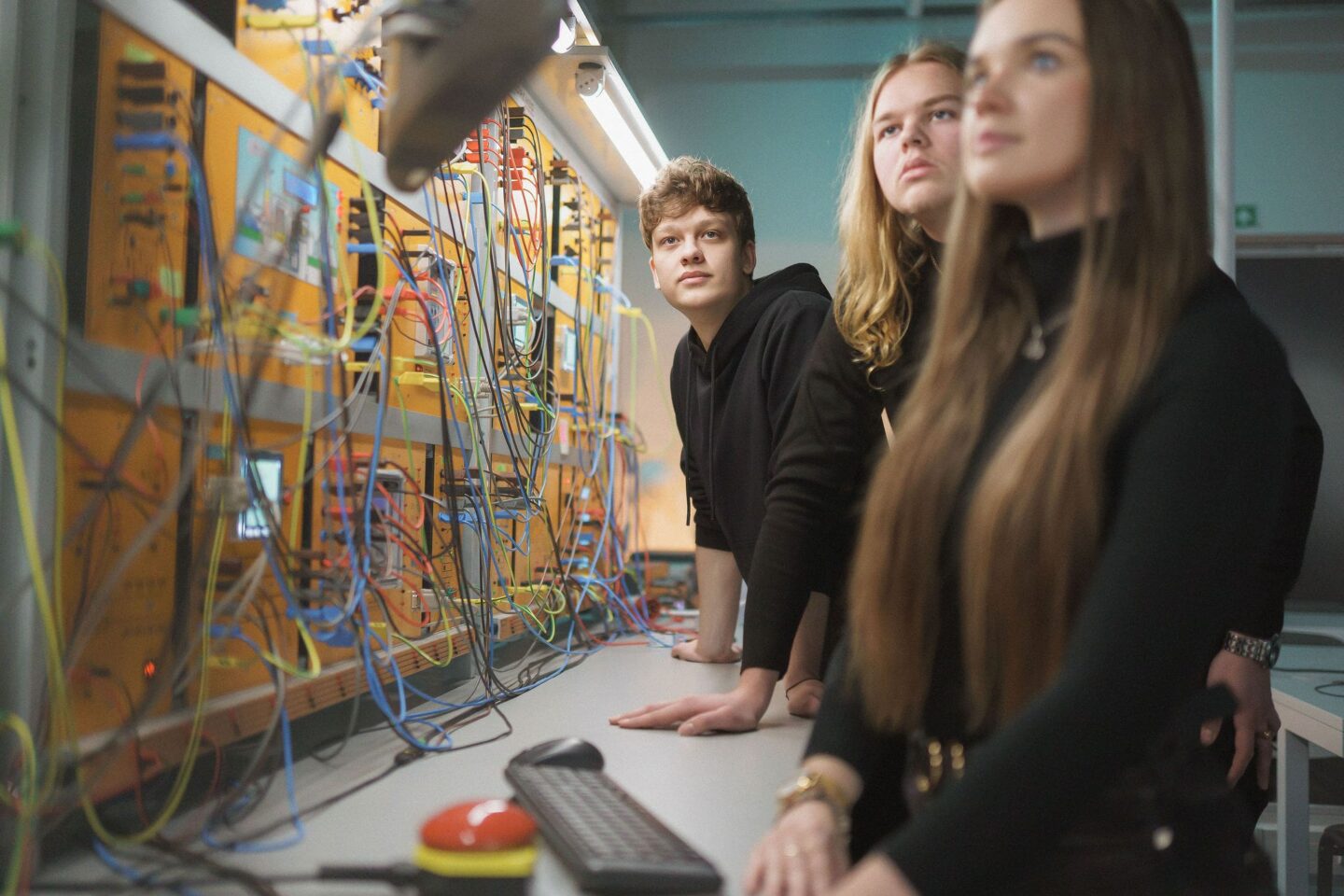 Studentai laboratorijoje