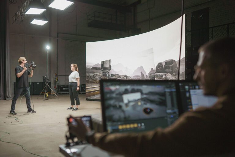 Virtualios produkcijos studija „Faux Real Studio“