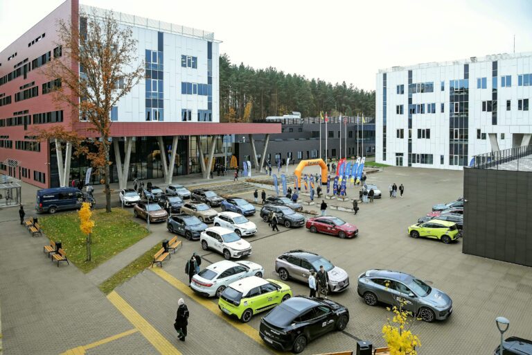 Automobiliai