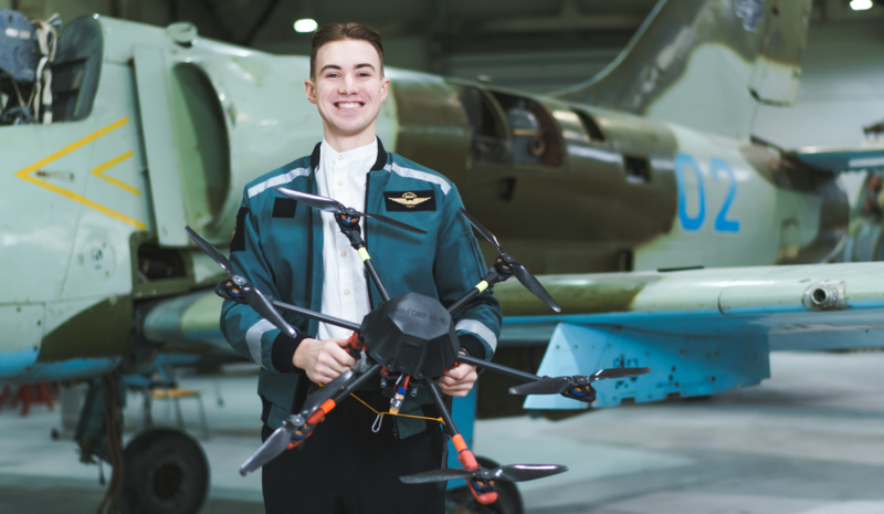 Domitės elektronika, dievinate lėktuvus ir svajojate apie išskirtinę karjerą? Štai, kokią specialybę turėtumėte rinktis