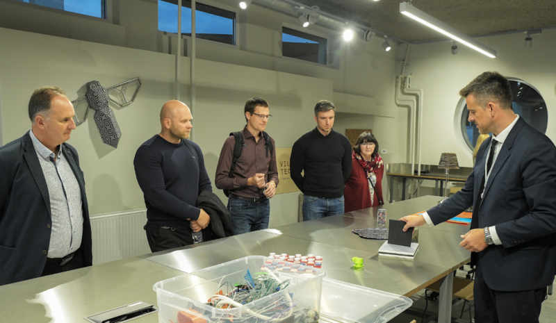 Alumni benefits, sustainability, and innovation – a discussion on the future university and sustainability