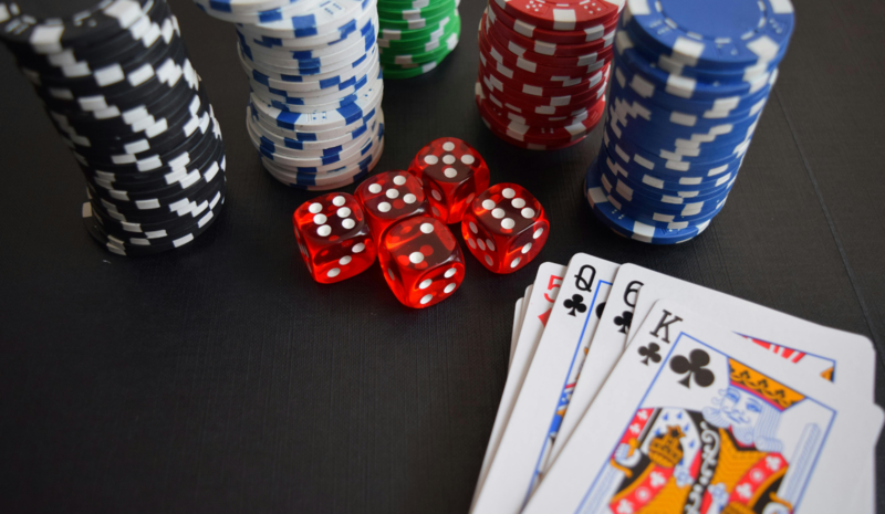 Lietuvių priklausomybės – ekspertų dėmesio centre: įspėja apie pavojų