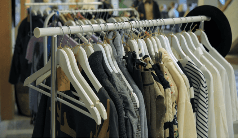 Let’s create a sustainable tomorrow  together: trade used items at Thursday Giveaway