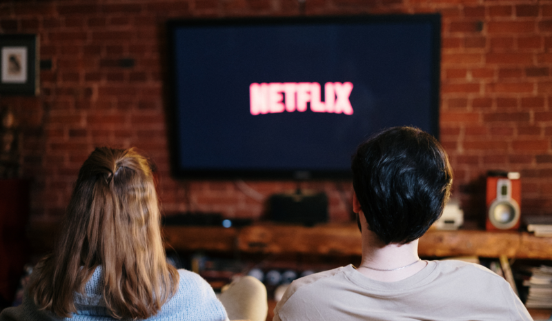 Nuo „Netflix“ rekomendacijų iki „persekiojančių“ batų: kas slypi už jūsų skaitmeninių pėdsakų?