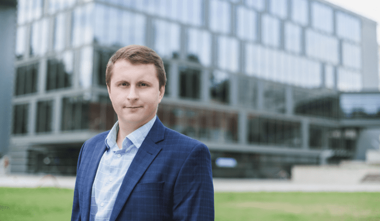 Doc. dr. V. Skrickij – apie naujos kartos automobilius: „Nebeturime privilegijos nerimauti dėl privatumo“