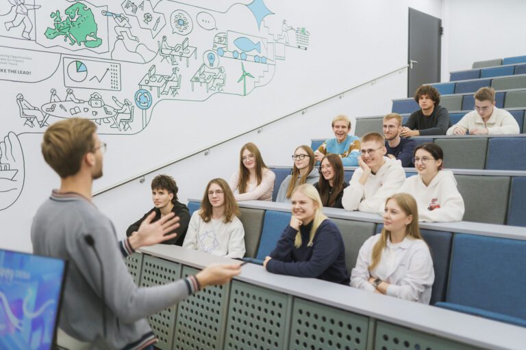 Studentai auditorijoje