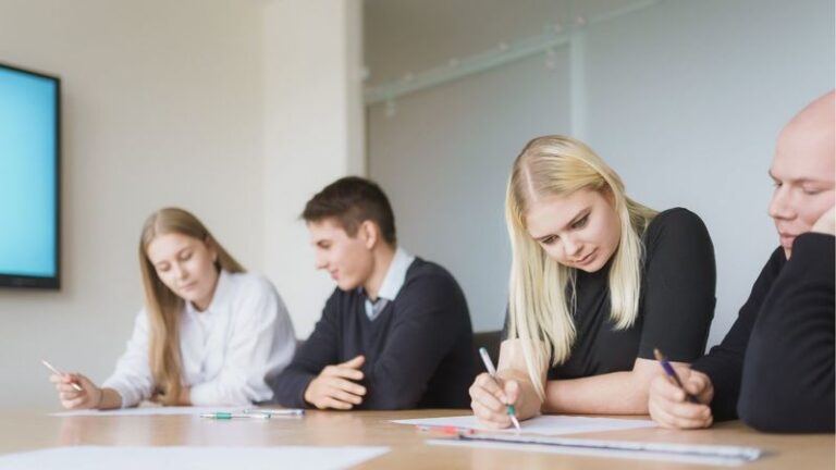 Moksleivi, auditorija laukia tavęs: atviros paskaitos moksleiviams 2026