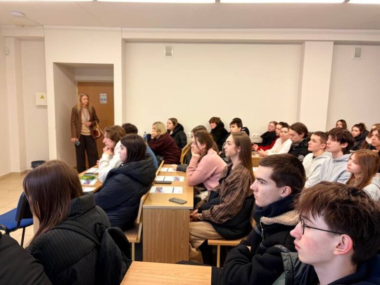 Students from the International Ukrainian School in Lithuania visited the Faculty of Business Management at VILNIUS TECH
