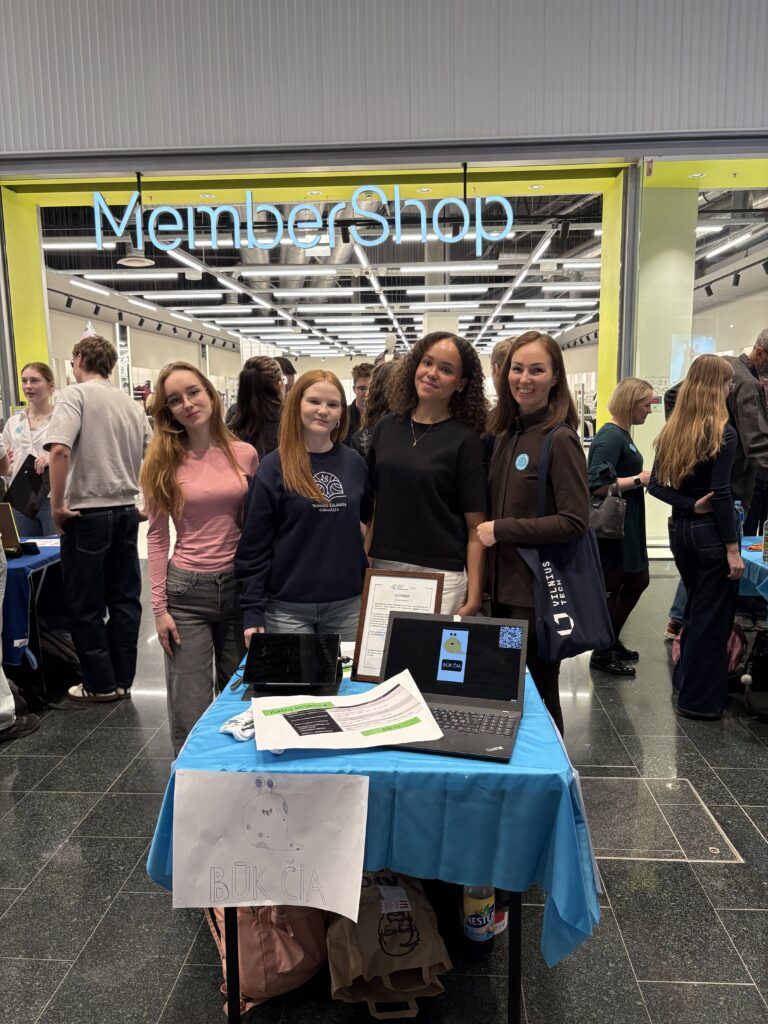 VVF prodekanė dalyvavo Klaipėdoje vykusioje mokomųjų mokinių bendrovių regioninėje eXpo 2026 parodoje