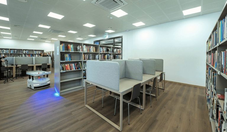 Atidaryta nauja studijų bei mokslo erdvė – Mechanikos, elektronikos ir transporto mokslų skaitykla