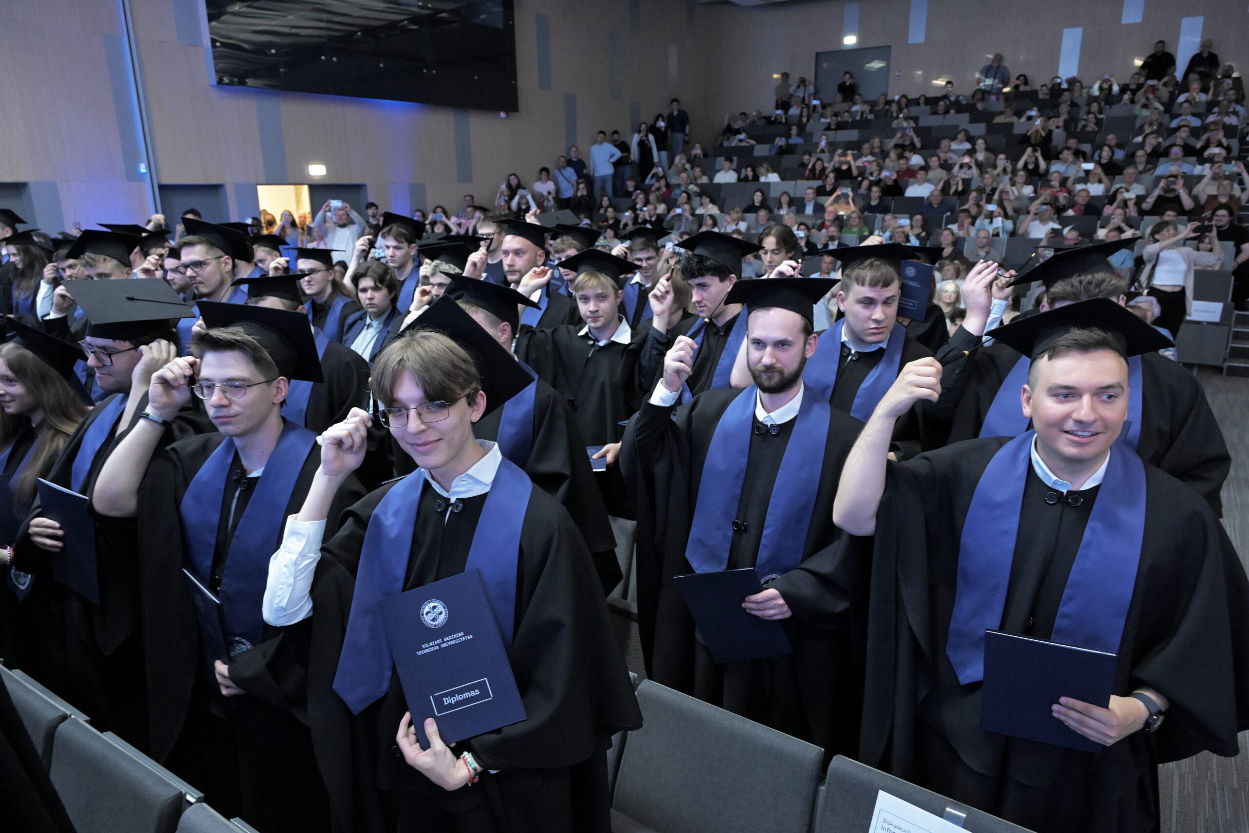 FMF diplomų įteikimo ceremonija