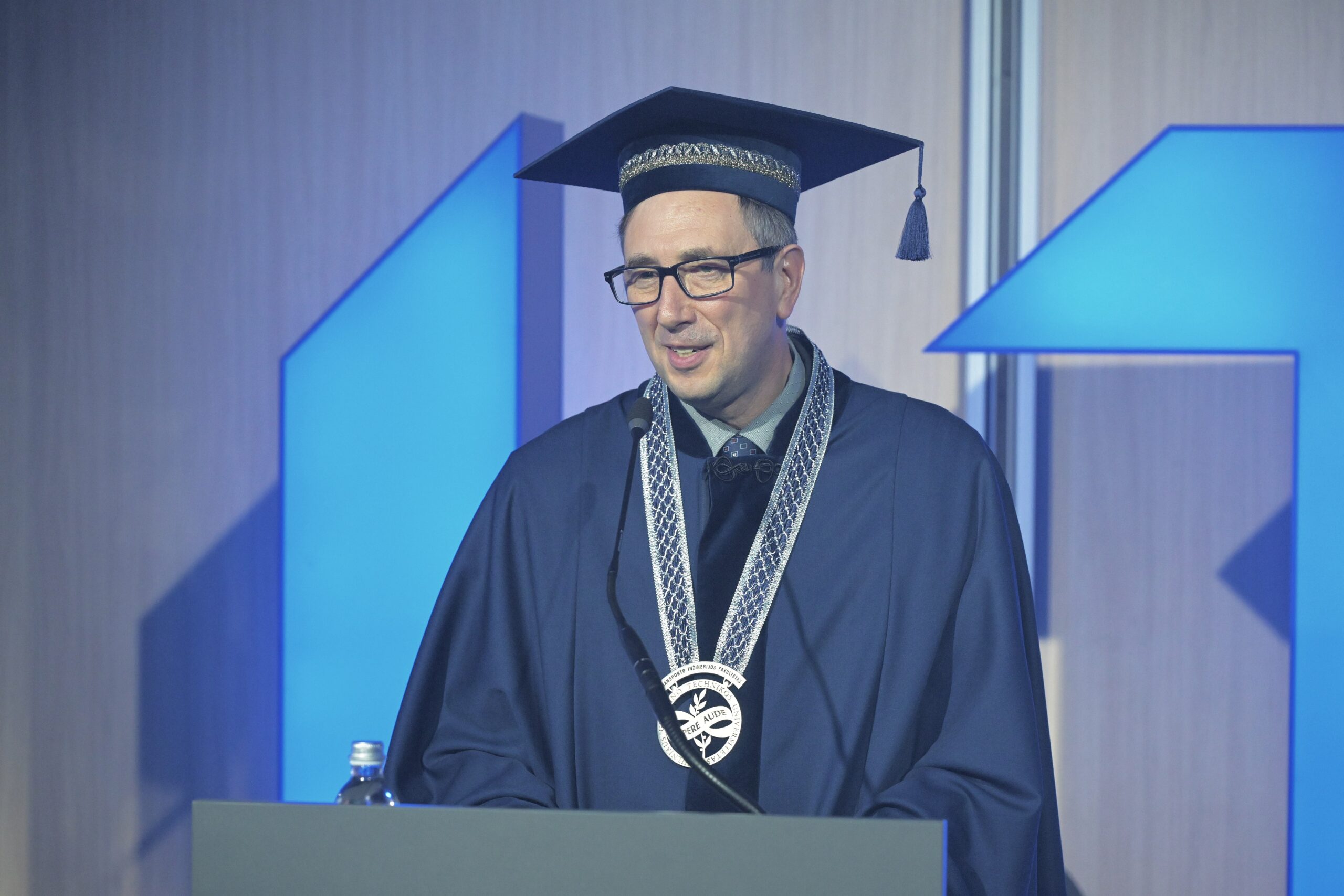 TIF dekanas, profesorius, dr. Olegas Prentkovskis