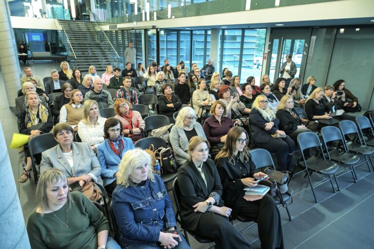 „Ateities inžinerija“ jau 10-ąjį sezoną kviečia moksleivius kurti STEAM projektus, o mokytojus – kelti kompetencijas