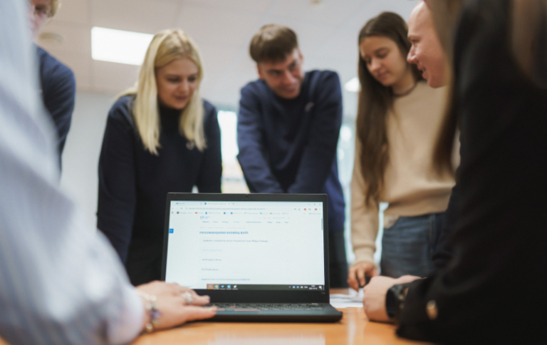 VILNIUS TECH SKAITO mokslas: atraskite bibliotekos informacijos išteklius