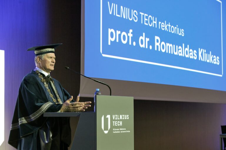 Kliukas Senatas 2026 ruduo (15)